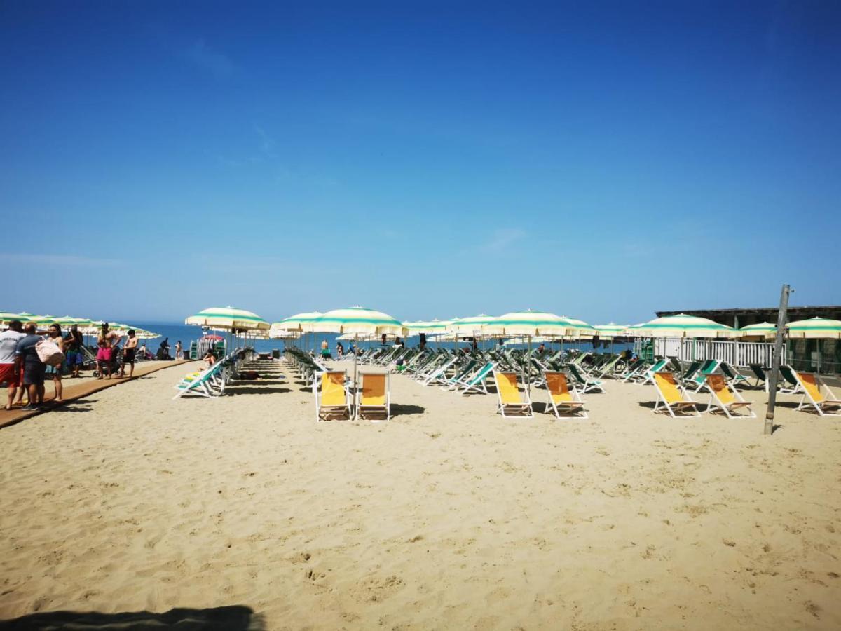Appartamento In Villa A Tirrenia, Eleganza E Comfort A Pochi Passi Dal Mare بيزا المظهر الخارجي الصورة