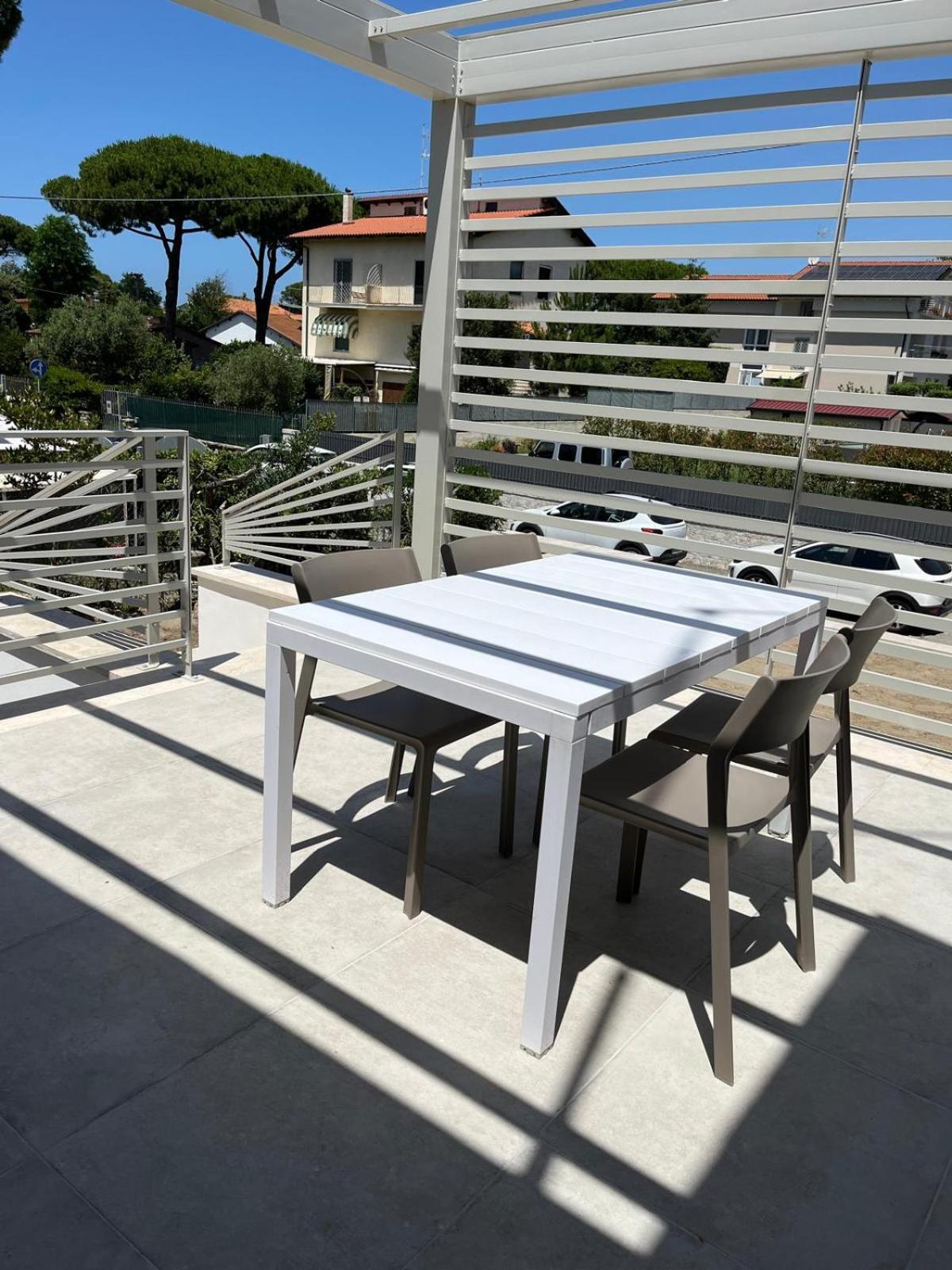 Appartamento In Villa A Tirrenia, Eleganza E Comfort A Pochi Passi Dal Mare بيزا المظهر الخارجي الصورة