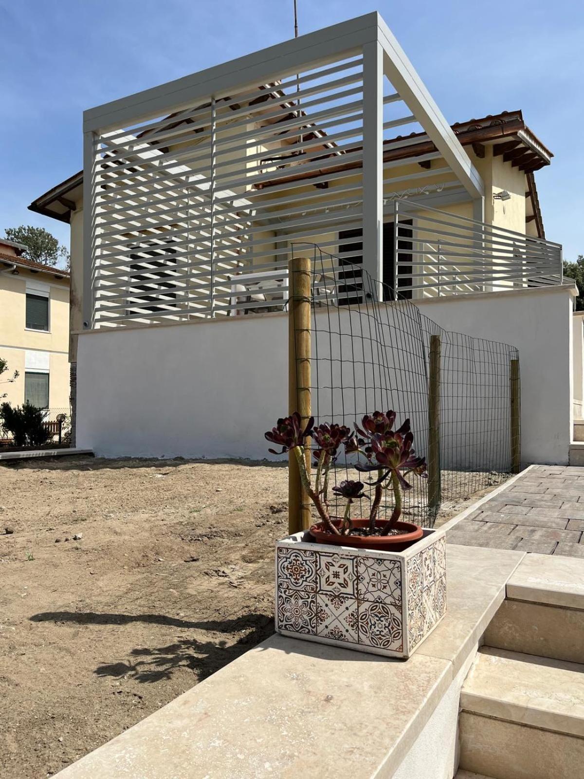 Appartamento In Villa A Tirrenia, Eleganza E Comfort A Pochi Passi Dal Mare بيزا المظهر الخارجي الصورة